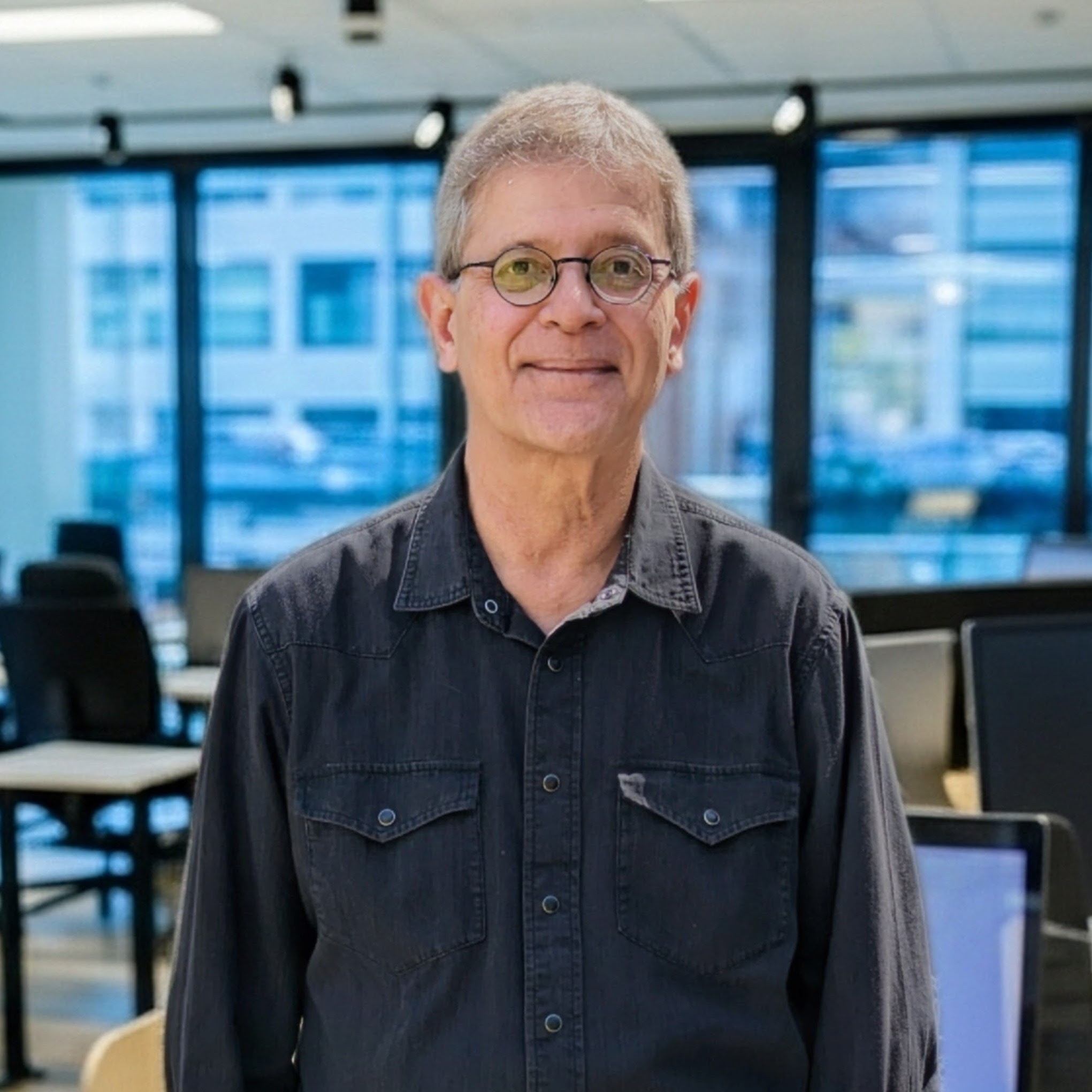 Deepak Kamlani